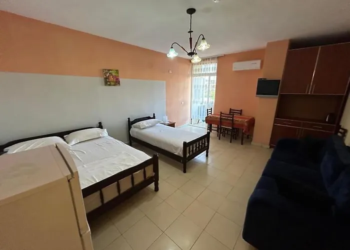 Rezidenca Hasanaj 29 دراس